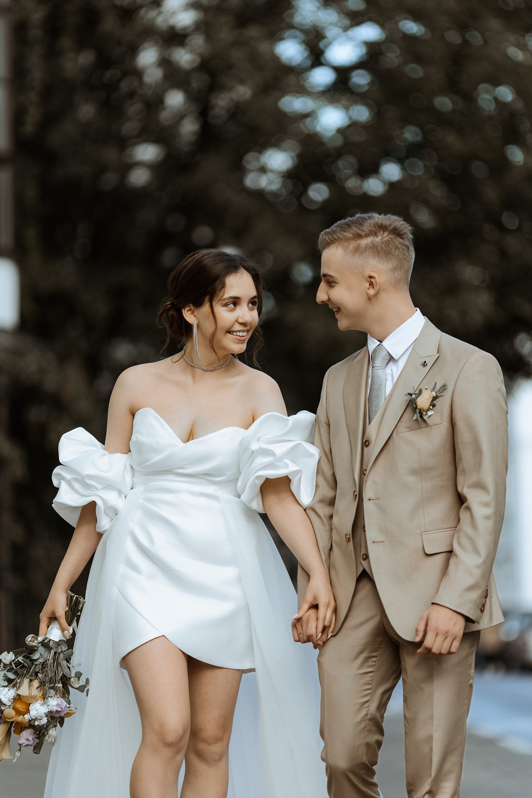  Влюбленные возле Зарядья