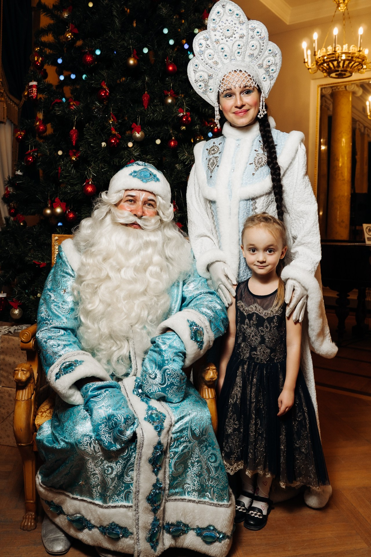 Дети | Новогодняя елка. Репортажный фотограф Санкт-Петербург