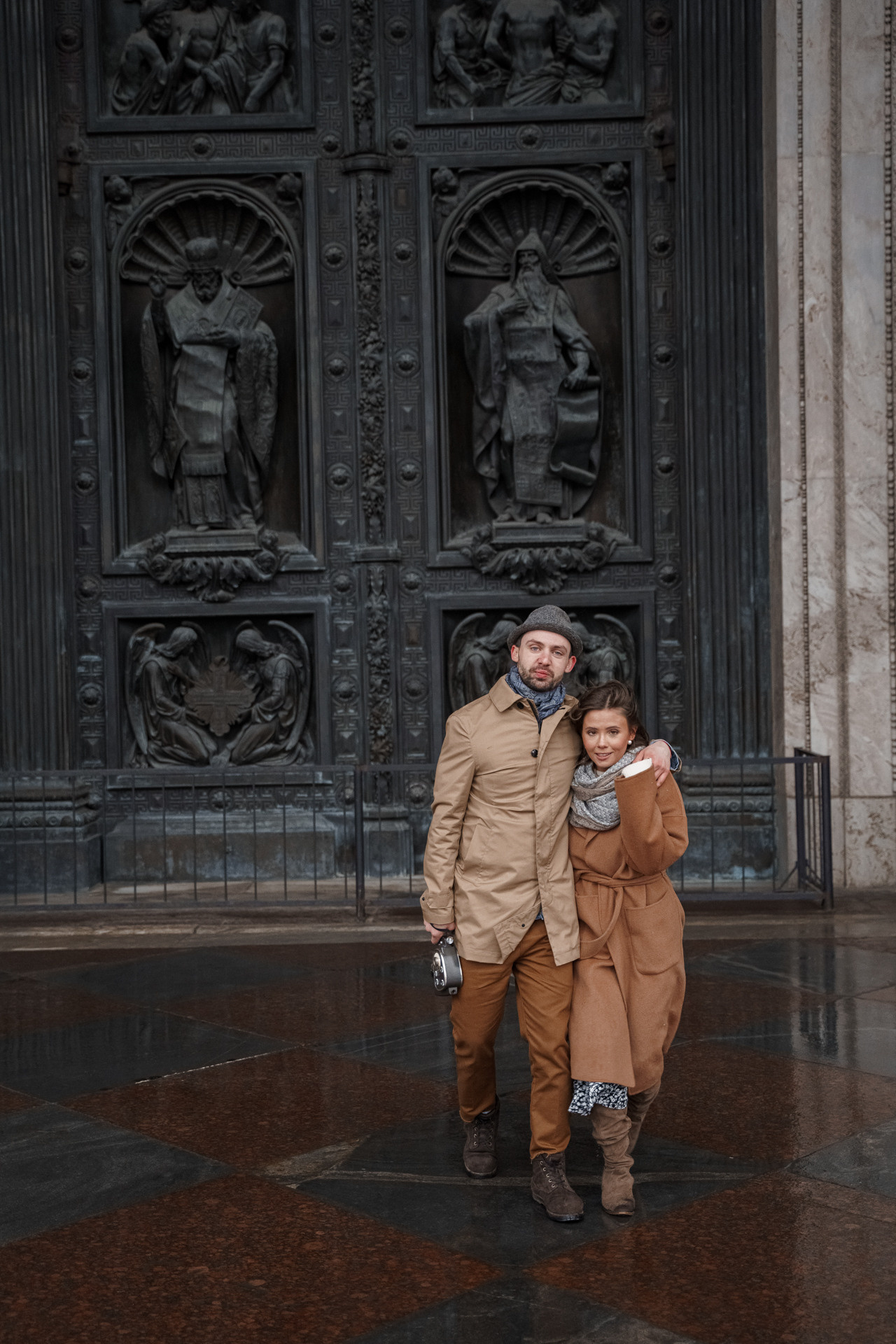 Филипп и Полина. Прогулка под Питерским дождем. Саша Потапкин Фотограф. Сочи, Екатеринбург, Москва