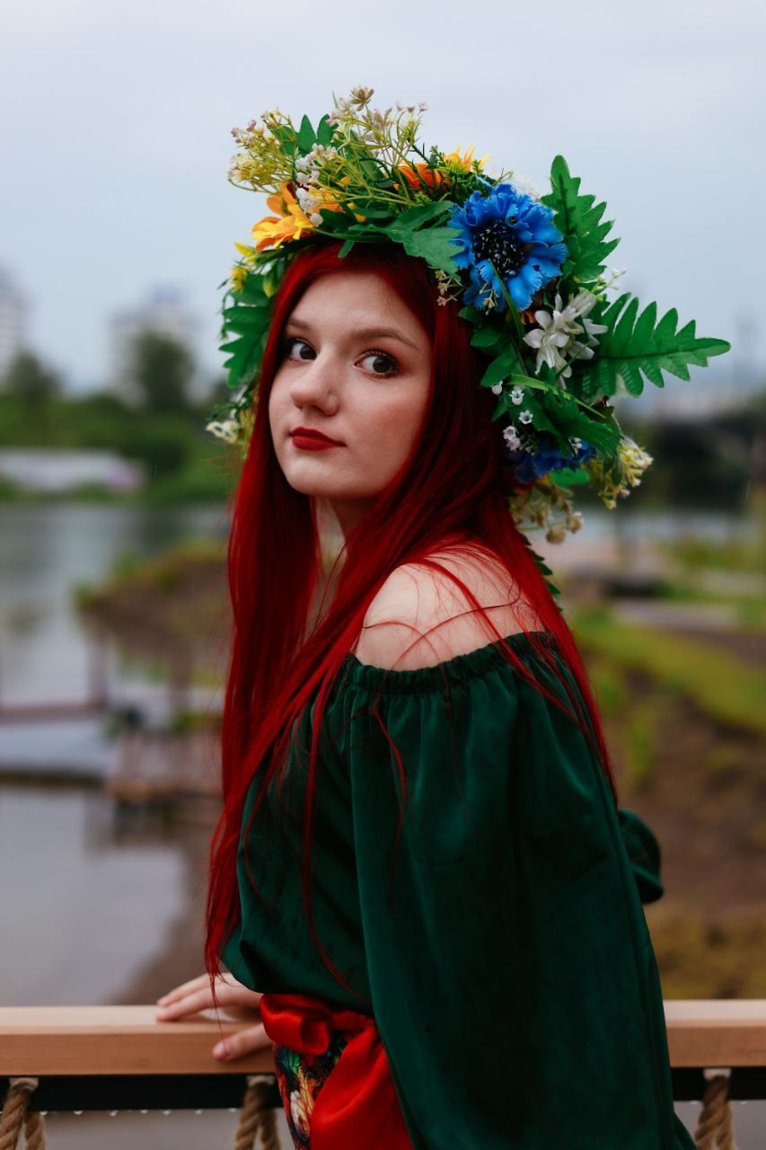 ТЫ КОРОЛЕВА. Фотограф Красноярск съемки лавстори, фотосессия в студии, портретная съемка, творческие фотосессии