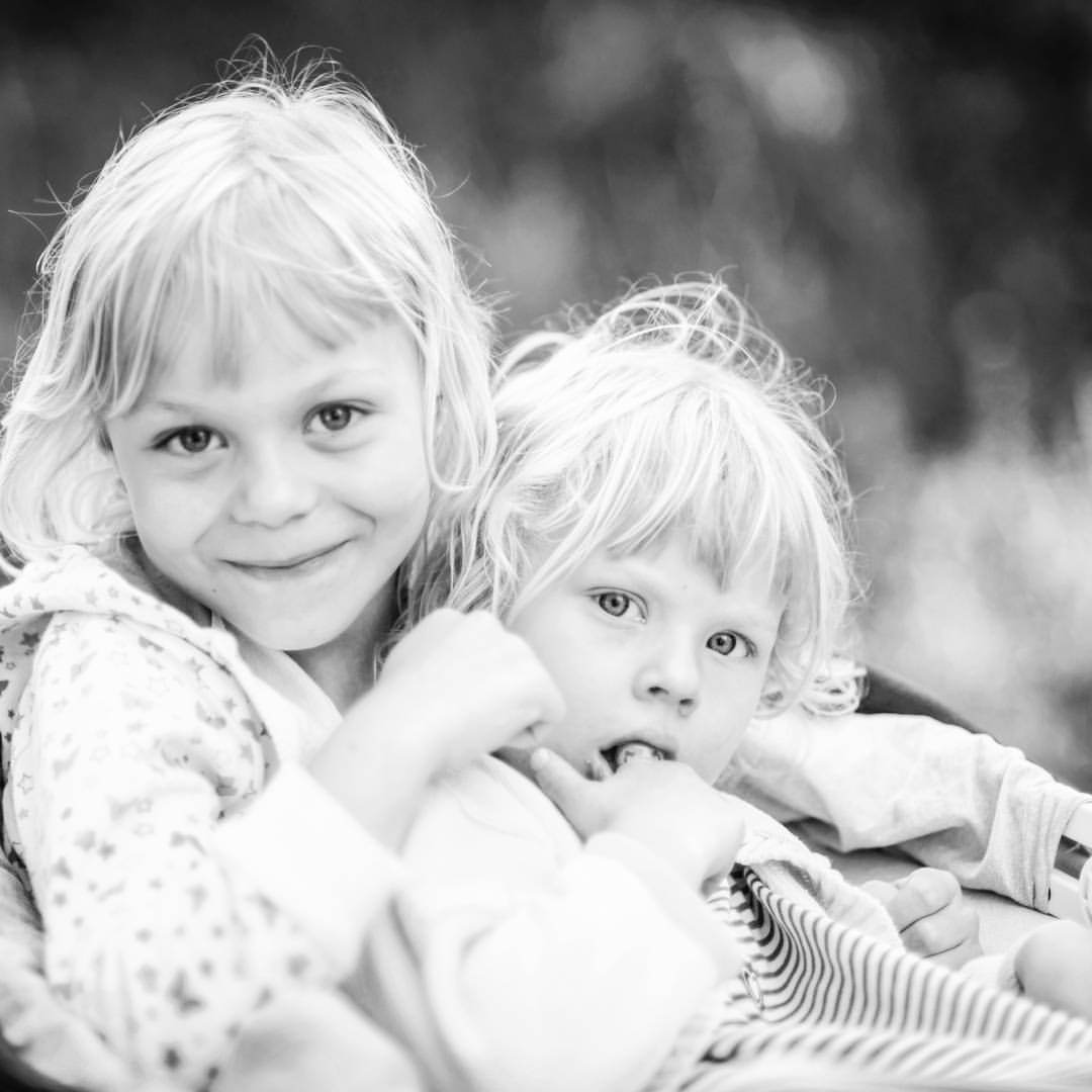 Профессиональные детские фотосессии в студии, фотосессии на детских пр. Свадебный фотограф Олег Шатохин  Москва и Московской область