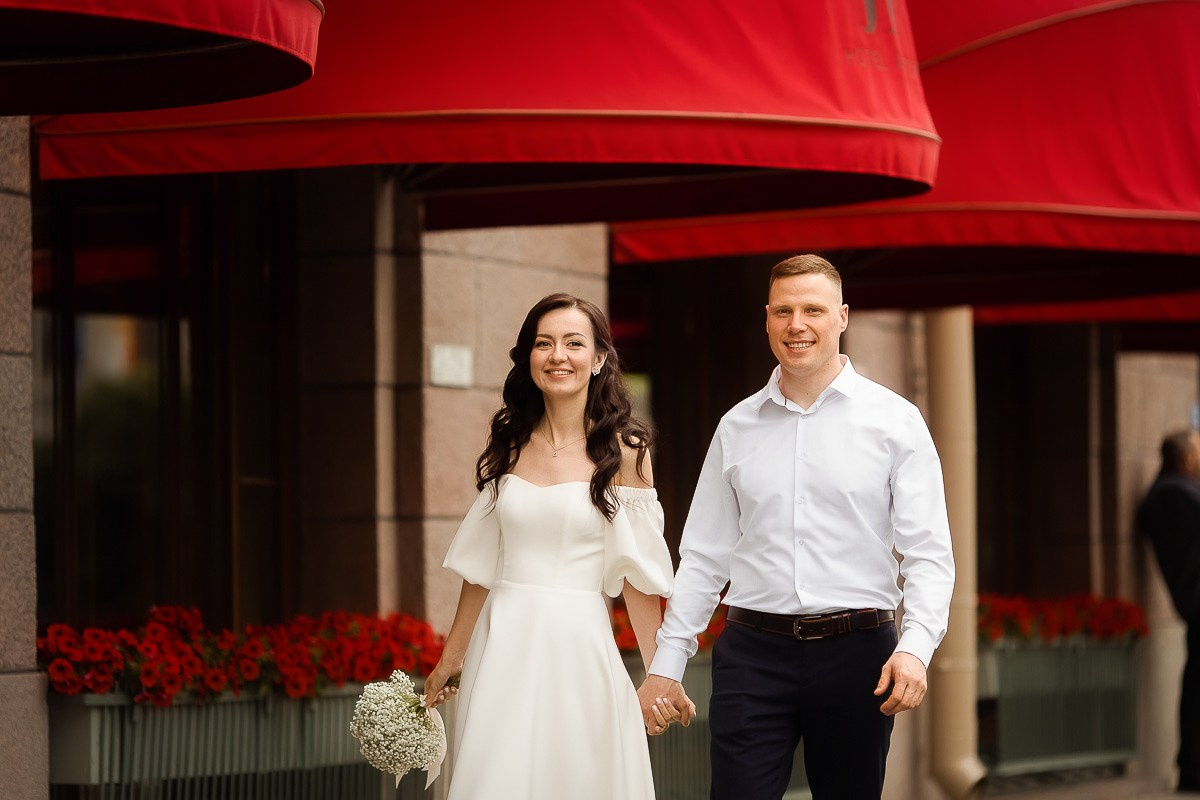 Утро невесты: почему это не разогрев перед свадьбой, а отдельная история в кадре. Свадебный фотограф — Санкт-Петербург (СПб) Питер