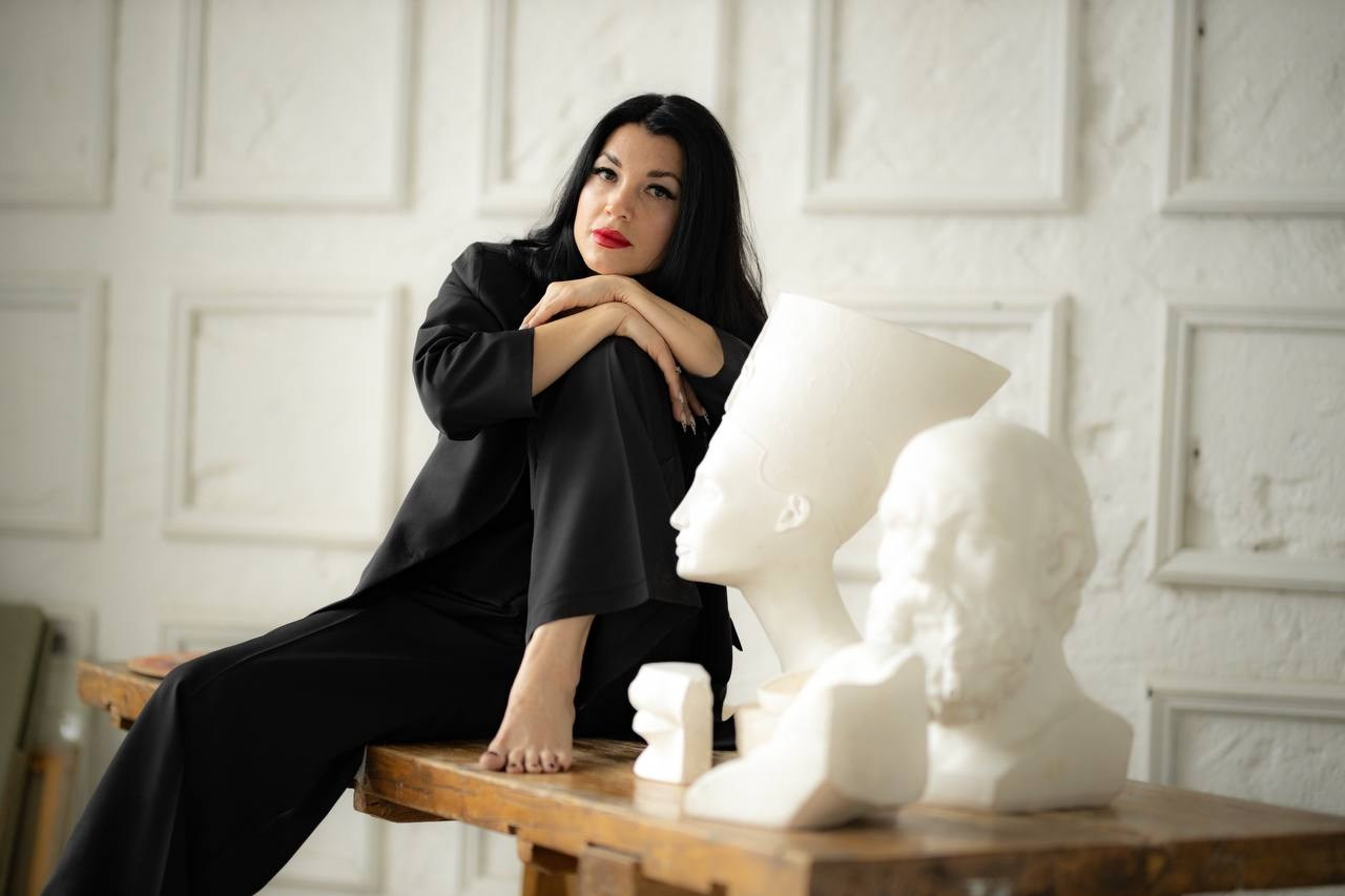 Женский портрет на циклораме и в студии. Фотограф Москва