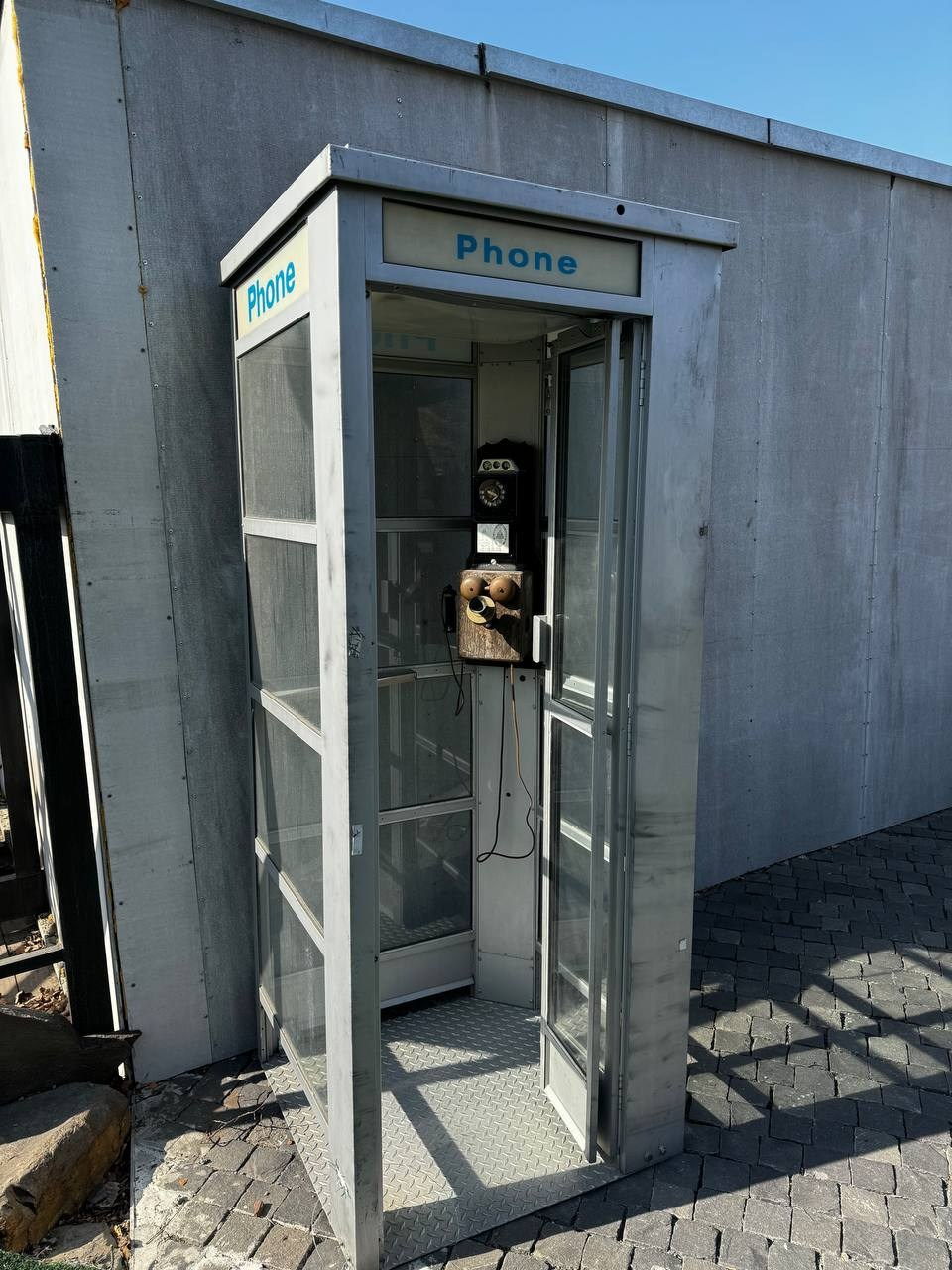 Garage Clubhouse. Сауна с джакузи, водопадом, большим и теплым бассейном, хаммамом в ClubHouse в