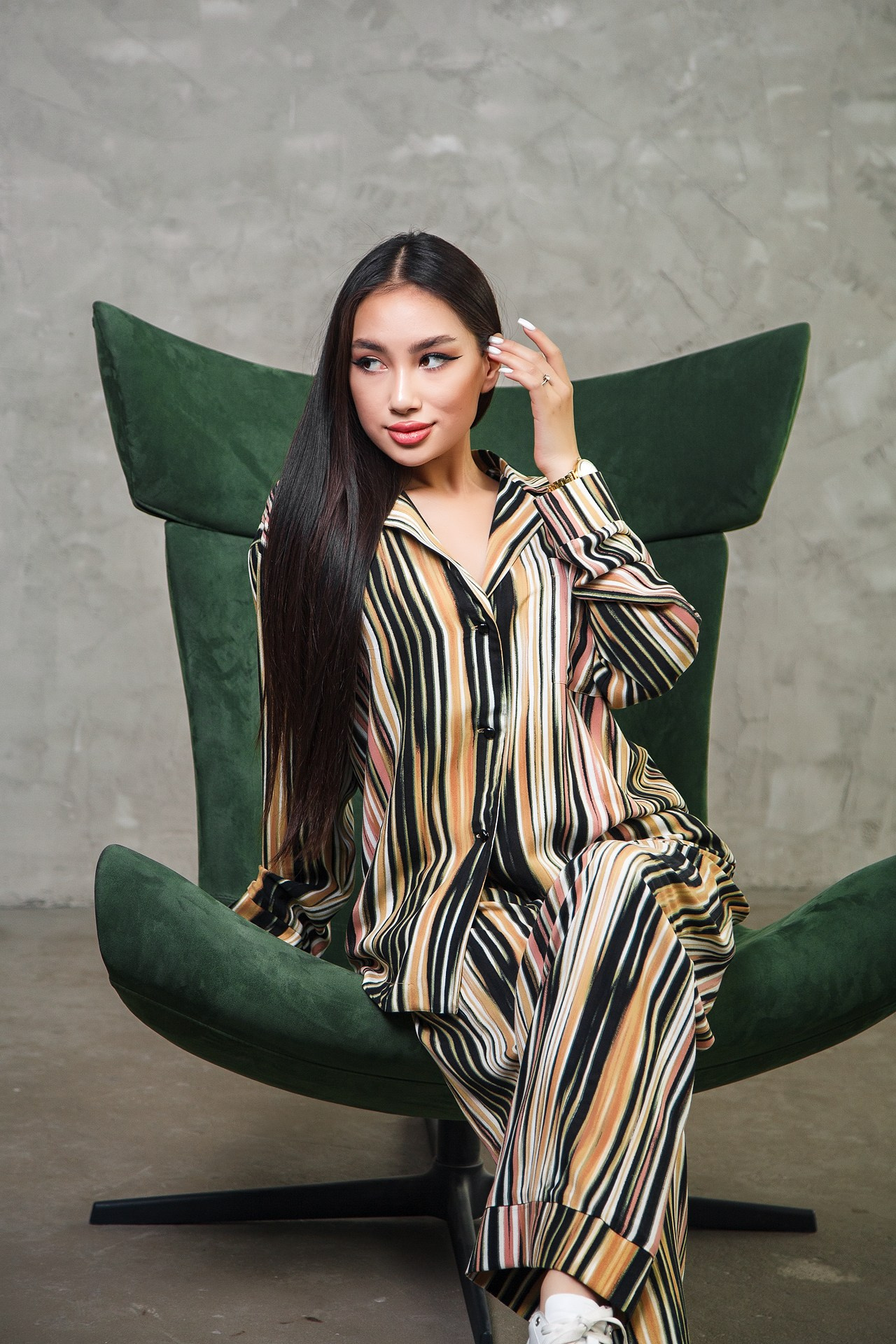 Реклама женской одежды. Натан Супервайзер по Продакшену