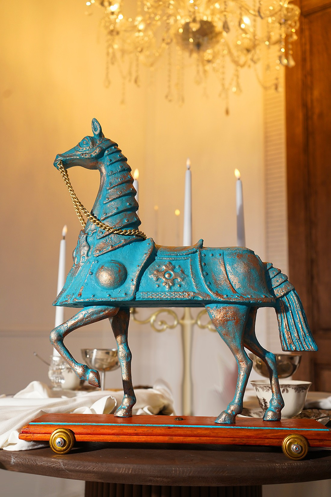 Латный конь. Скульптор в Екатеринбурге Лобанов Сергей