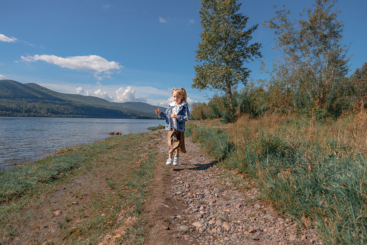 Детская фотосессия на улице. Семейный и детский фотограф в Красноярске Ольга Гаврикова