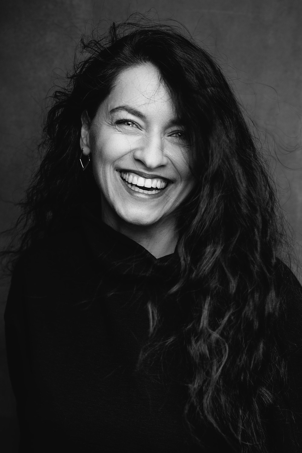 U-ray: Художественный чёрно-белый портрет. U-ray