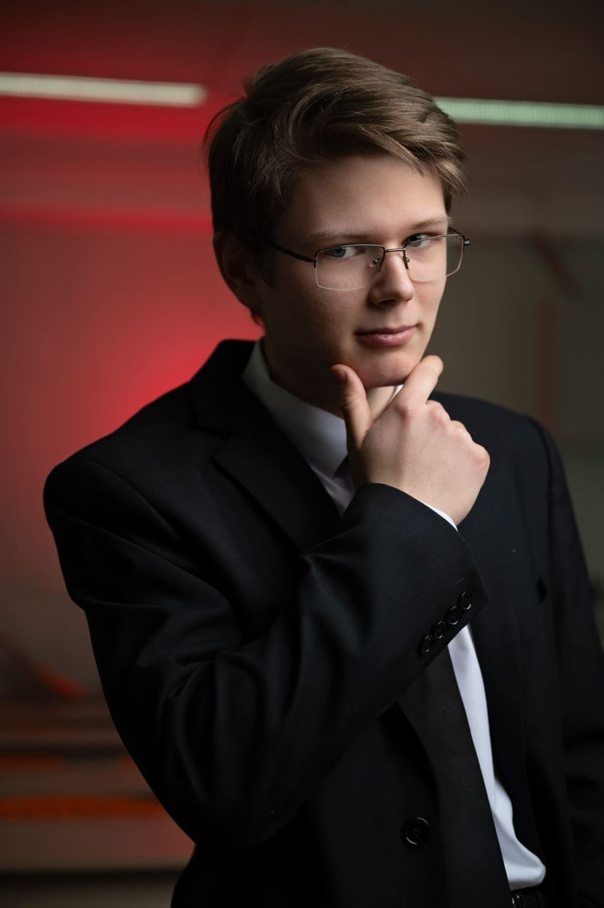 Выпускной альбом для 9-11 классов в СПб и ЛО. Выпускные альбомы для школы и детского сада в СПб и ЛО