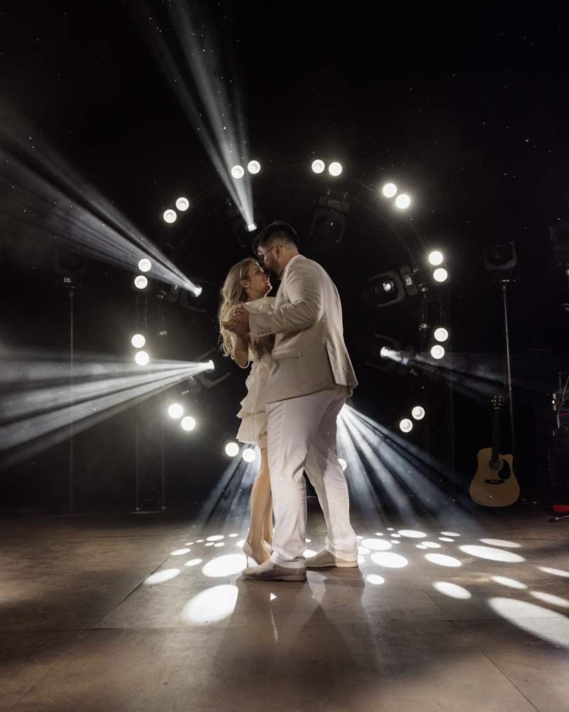 Любовь и ветер. Владимир Киселев — свадебный фотограф в Саратове, Москве и по всему миру