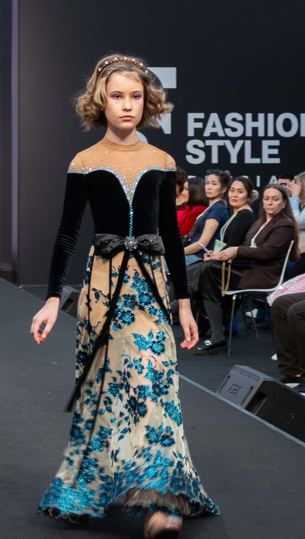 Fashion Style Russia -Детский показ. Victoria Radjevna Репортажный Фотограф — Видеограф Москва • Санкт-Петербург