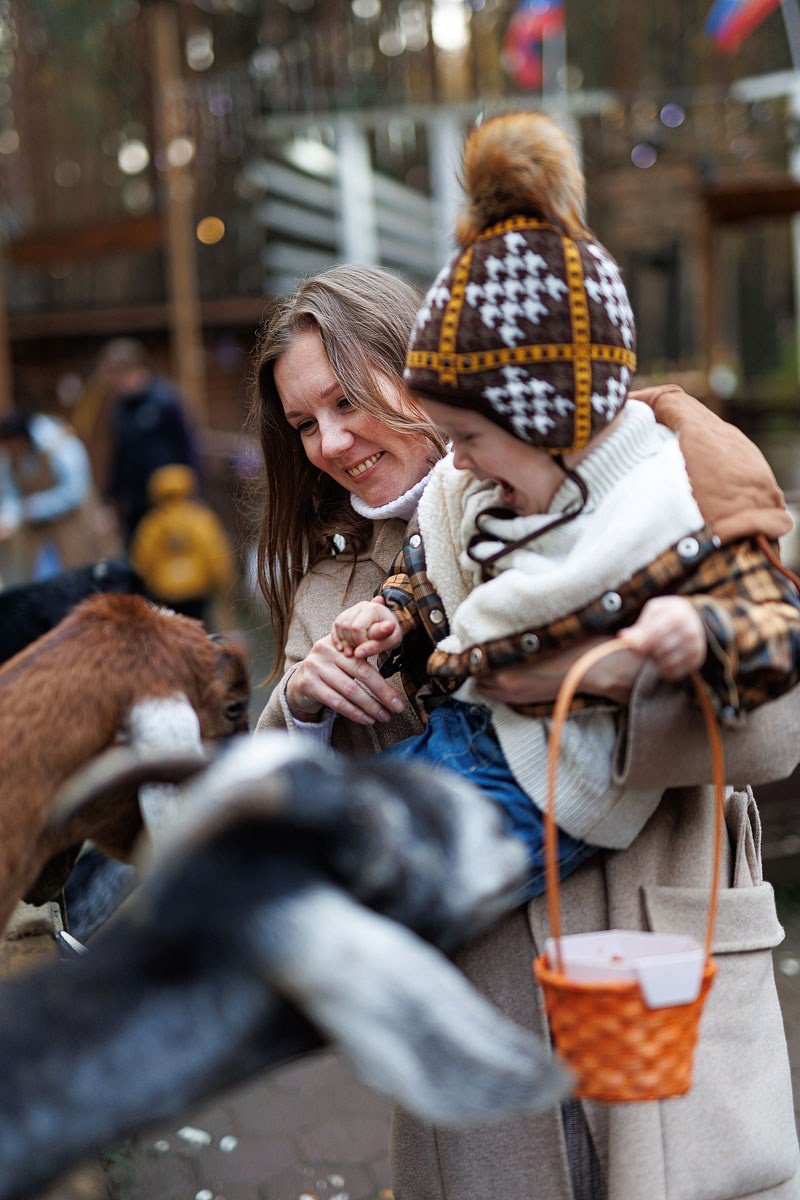 Прогулка в контактном зоопарке. Детский и семейный фотограф Домодедово