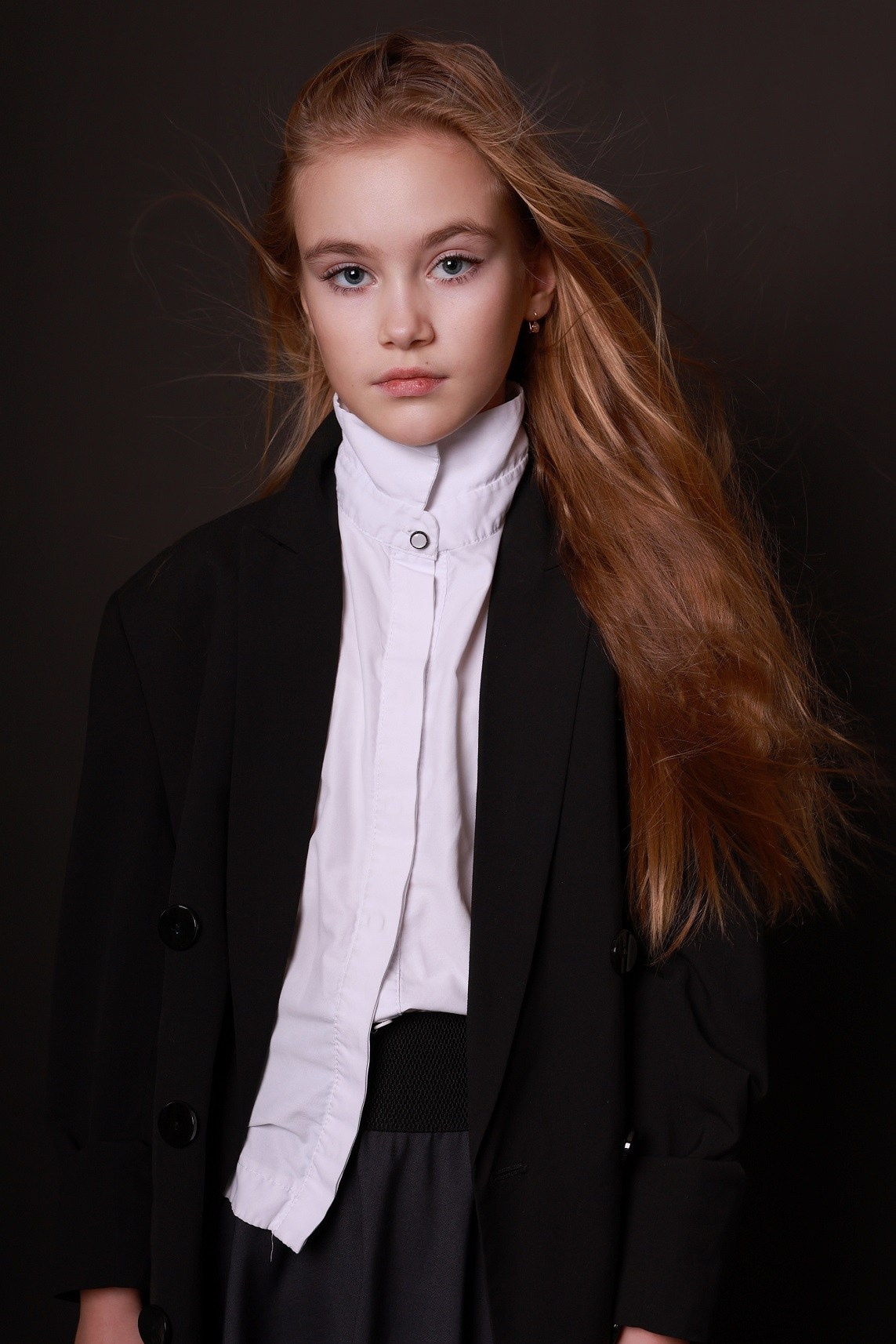 Софья Клубничкина. Съёмка одежды для маркетплейсов и брендов Morozova Production