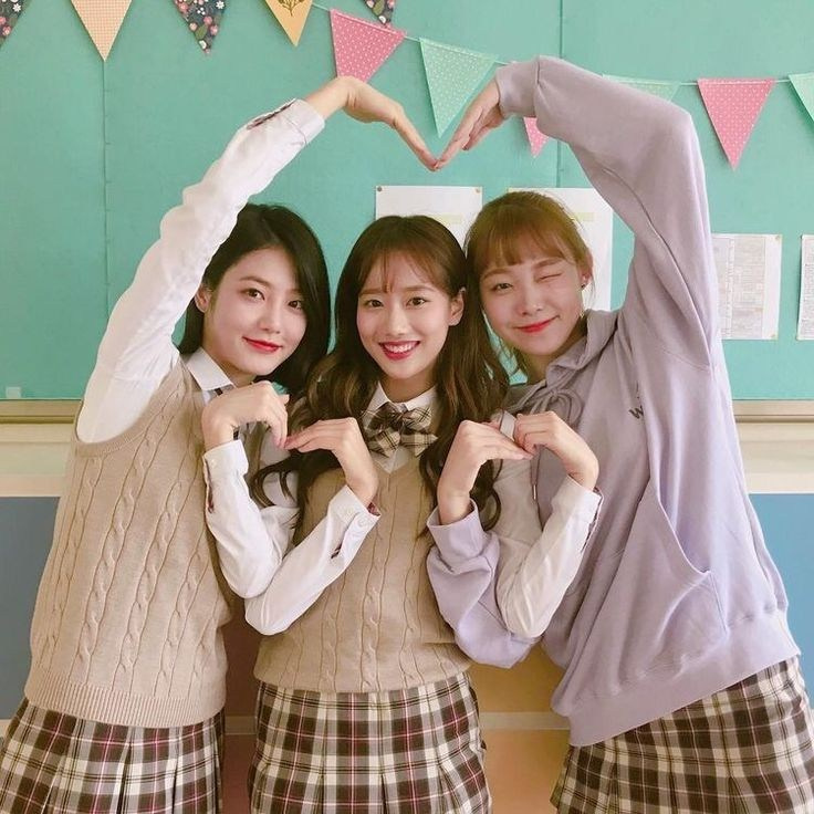 Рефы для групповых фото в студии