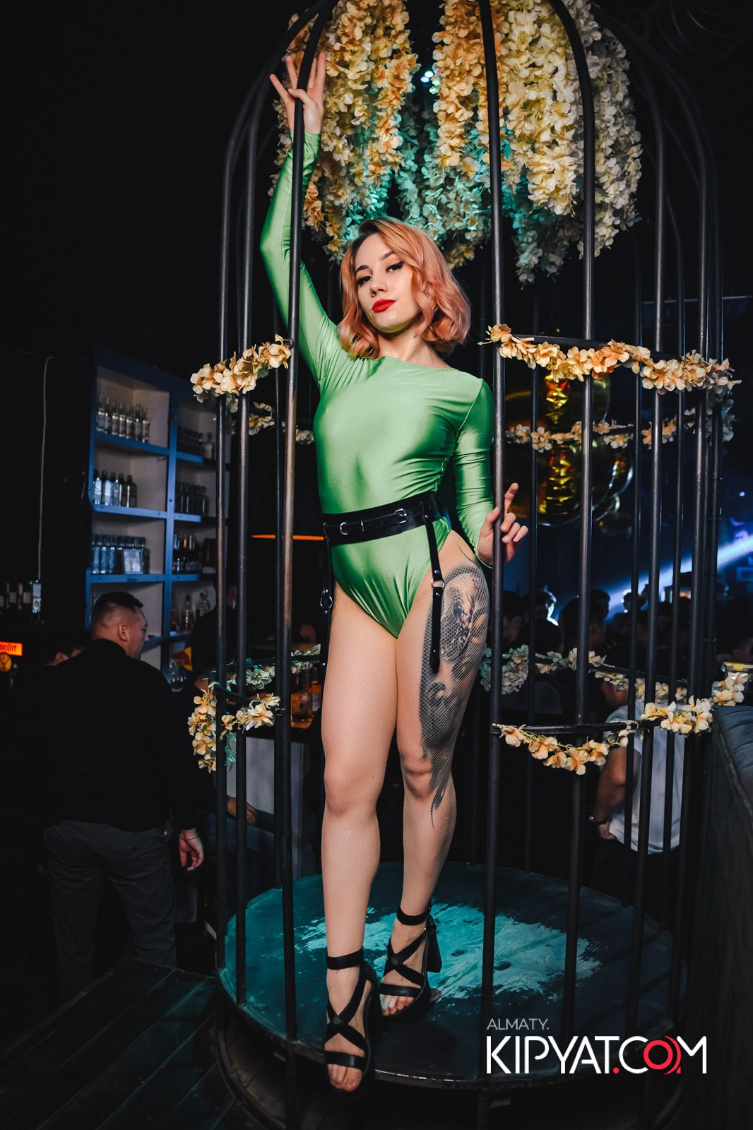 UYAT EMES BAR. КИПЯТКОМ АЛМАТЫ!