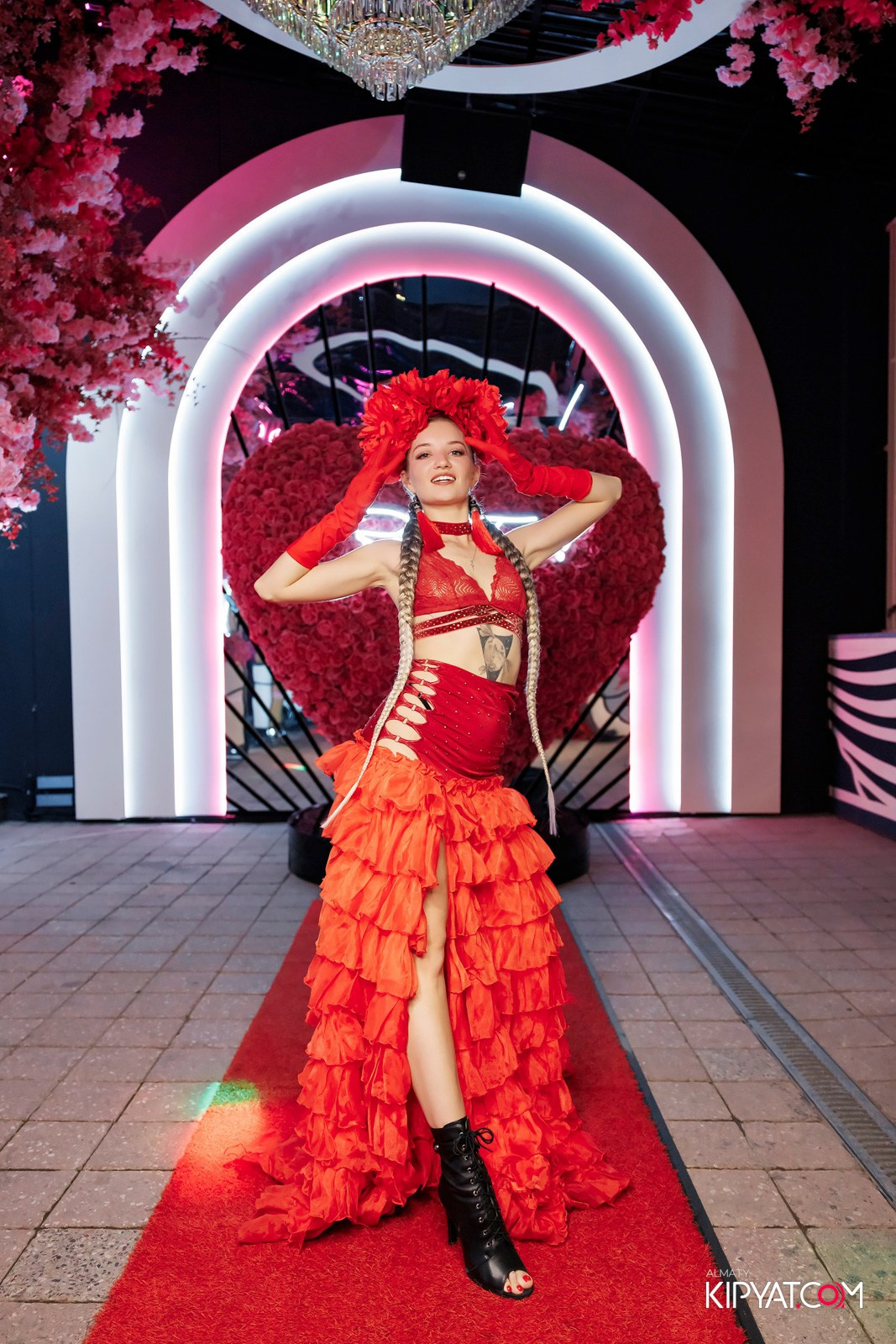 ЗАЯ, НА БИС. КИПЯТКОМ АЛМАТЫ!