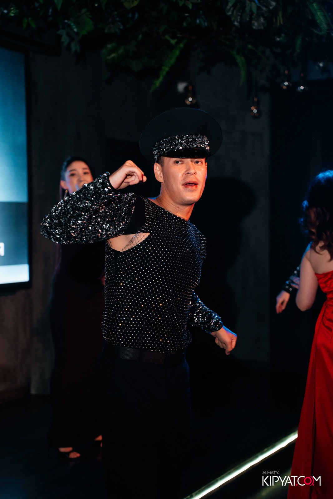 ДОРОГАЯ, Я НЕ ПИЛ. КИПЯТКОМ АЛМАТЫ!