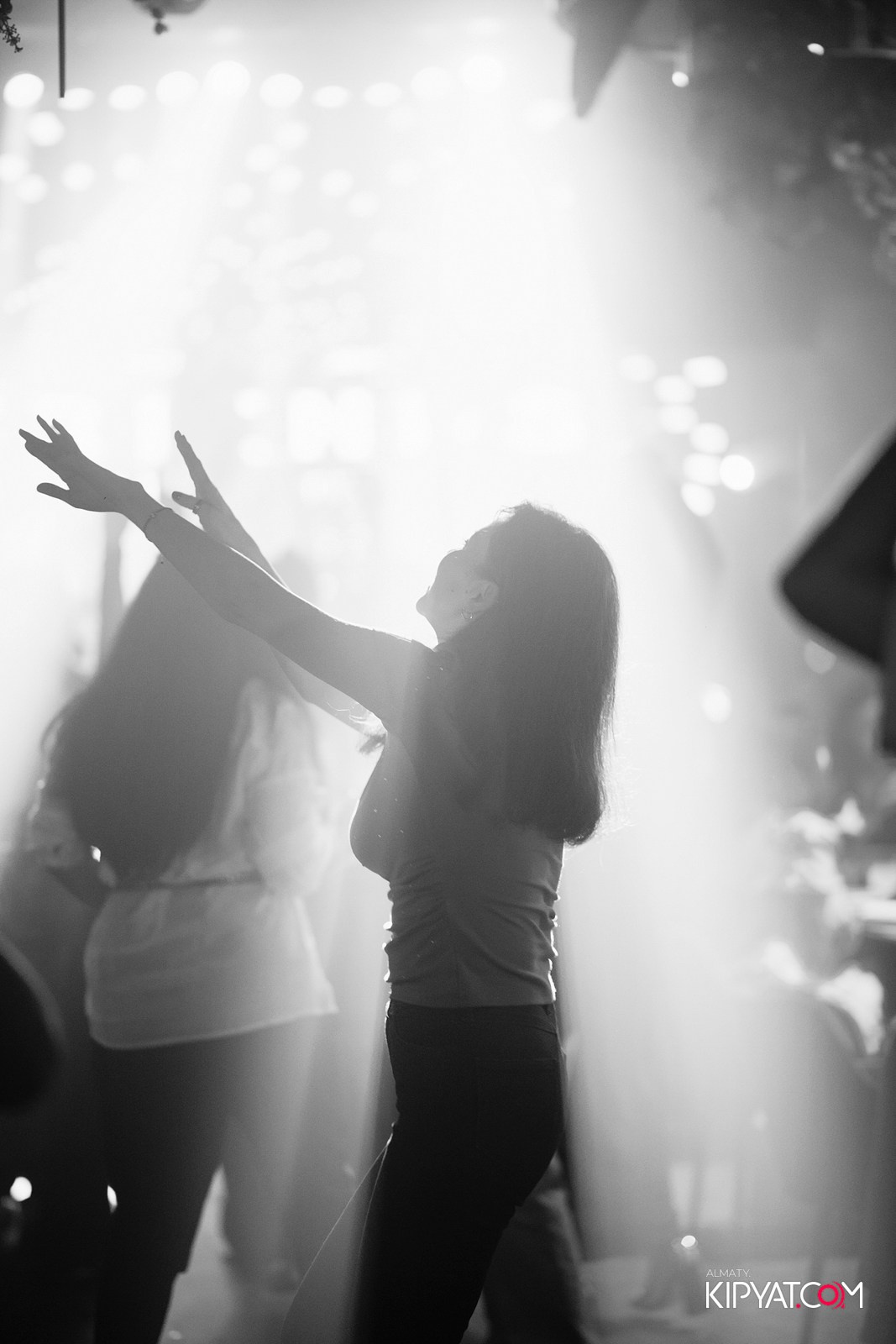 FRIENDS BAR & TERRACE. КИПЯТКОМ АЛМАТЫ! Фотосъемка мероприятий в Алматы