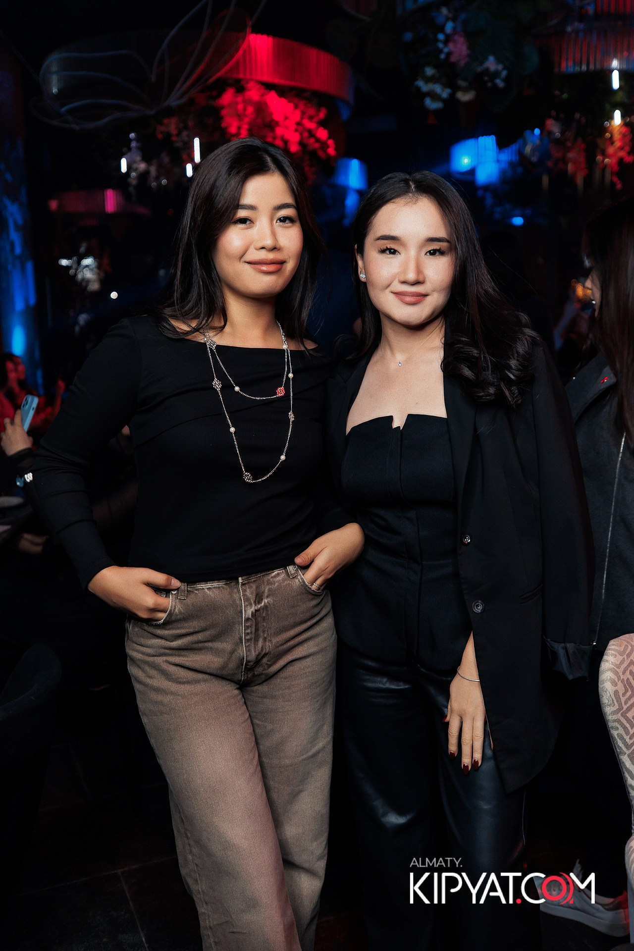 FRIENDS BAR & TERRACE. КИПЯТКОМ АЛМАТЫ! Фотосъемка мероприятий в Алматы