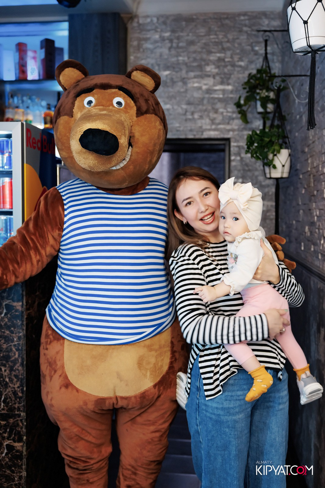 УХО И МЕДВЕДЬ НА ГАГАРИНА. КИПЯТКОМ АЛМАТЫ!