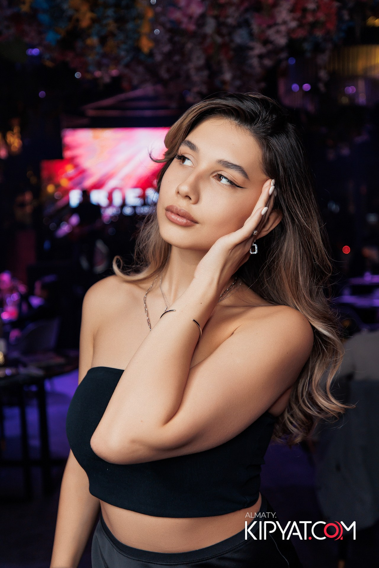 FRIENDS BAR & TERRACE. КИПЯТКОМ АЛМАТЫ! Фотосъемка мероприятий в Алматы