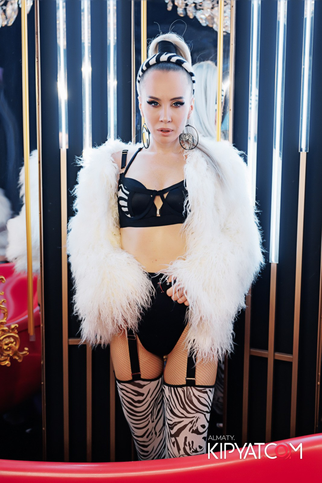 ЗАЯ, НА БИС. КИПЯТКОМ АЛМАТЫ!