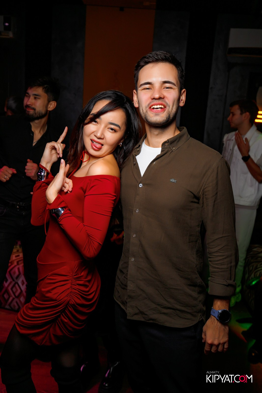 УХО И МЕДВЕДЬ НА ГАГАРИНА. КИПЯТКОМ АЛМАТЫ!