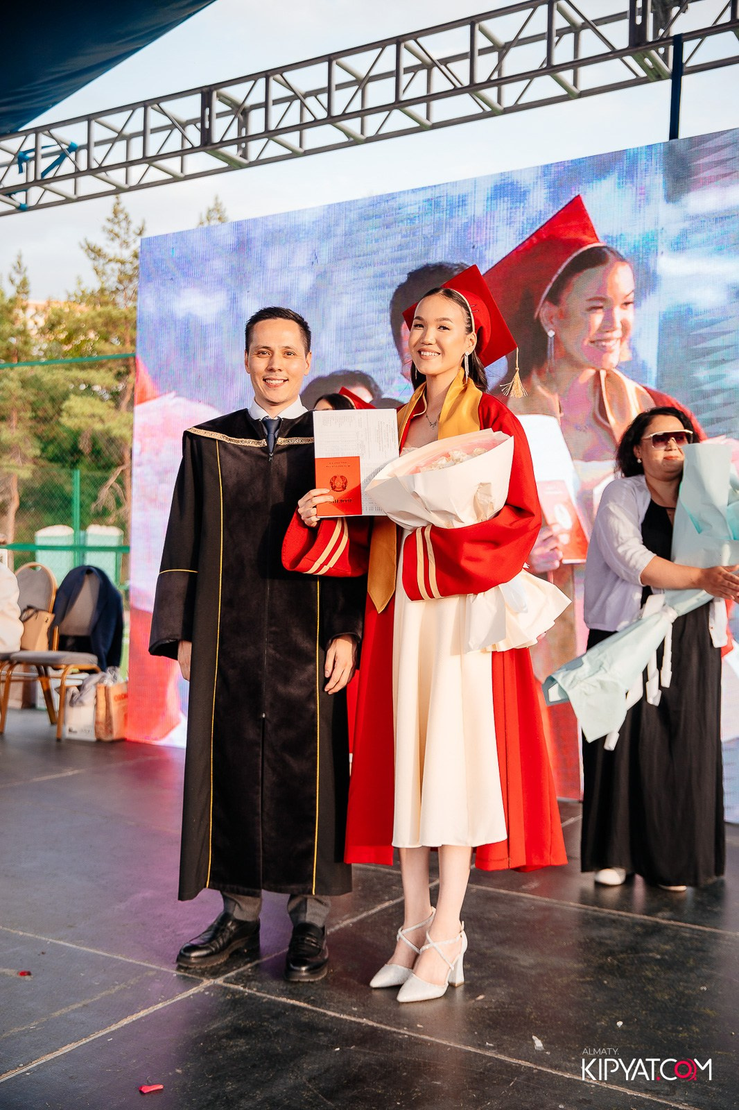 ВРУЧЕНИЕ ДИПЛОМОВ — НАРХОЗ КОЛЛЕДЖ. Part 4. КИПЯТКОМ АЛМАТЫ!