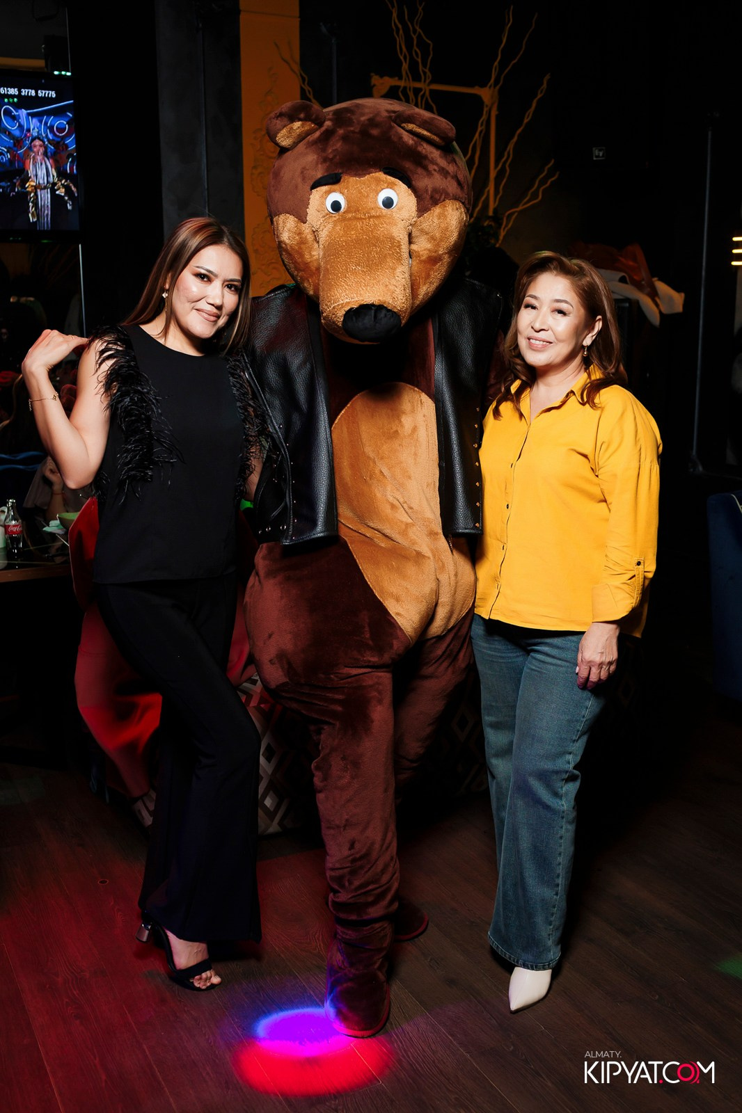 УХО И МЕДВЕДЬ НА ГАГАРИНА. КИПЯТКОМ АЛМАТЫ! Фотосъемка мероприятий в Алматы
