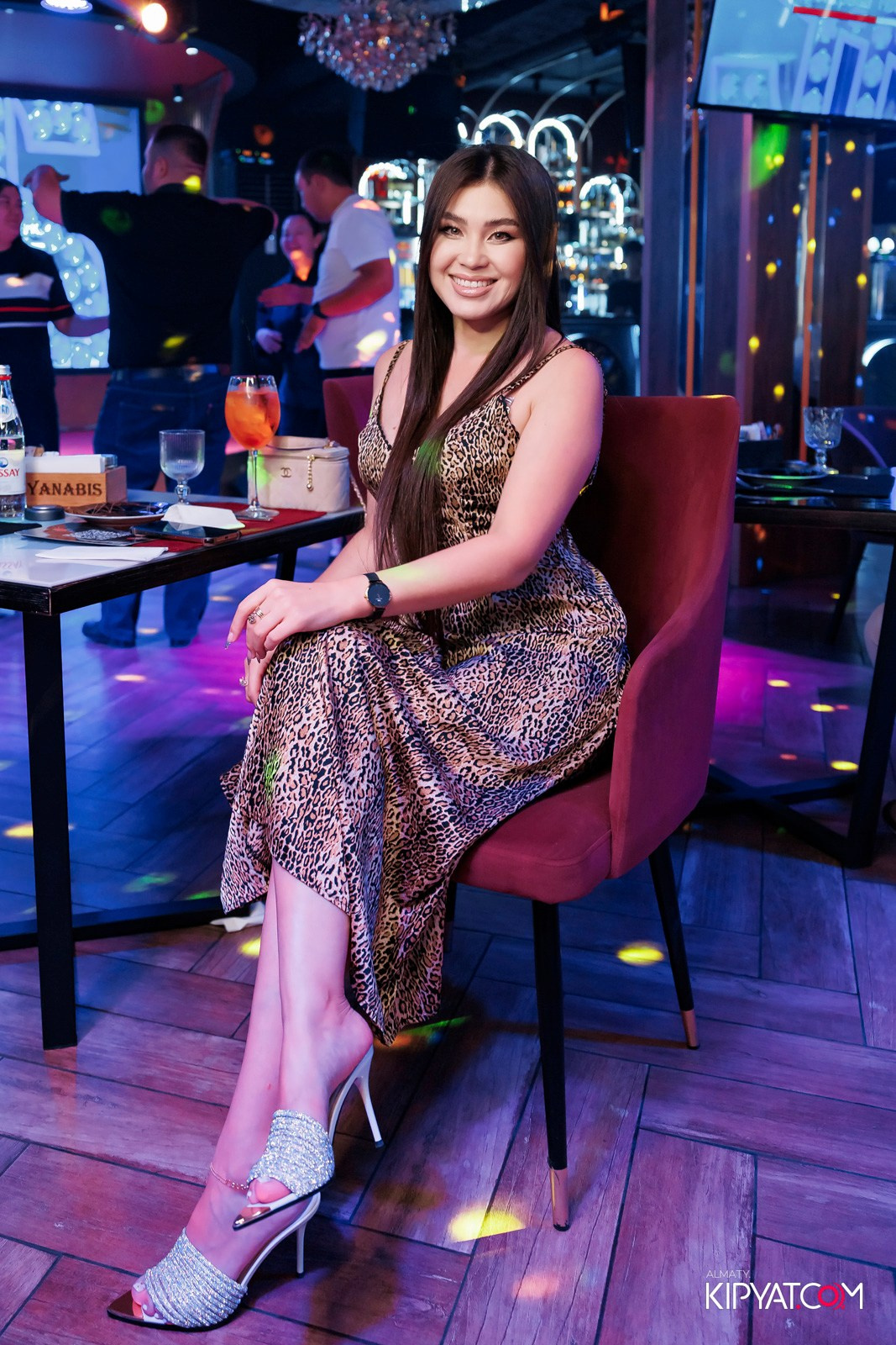 ЗАЯ, НА БИС. КИПЯТКОМ АЛМАТЫ!