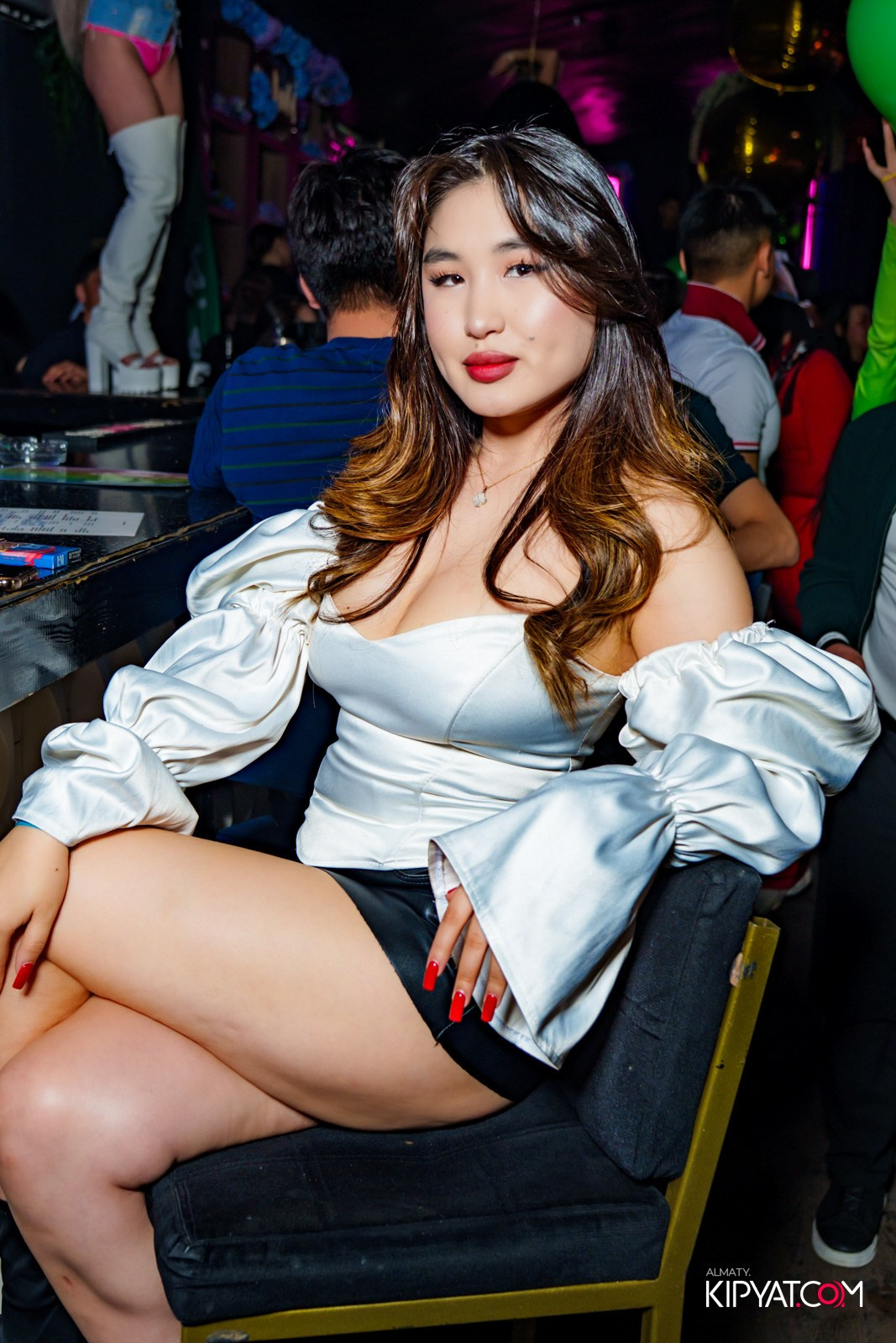 UYAT EMES BAR. КИПЯТКОМ АЛМАТЫ!