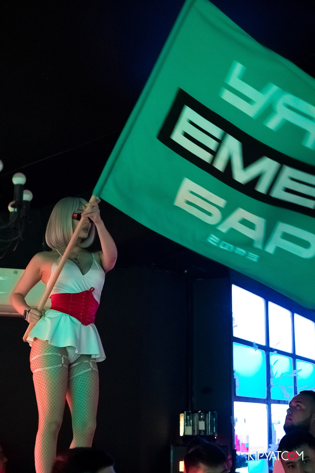 UYAT EMES BAR. КИПЯТКОМ АЛМАТЫ!