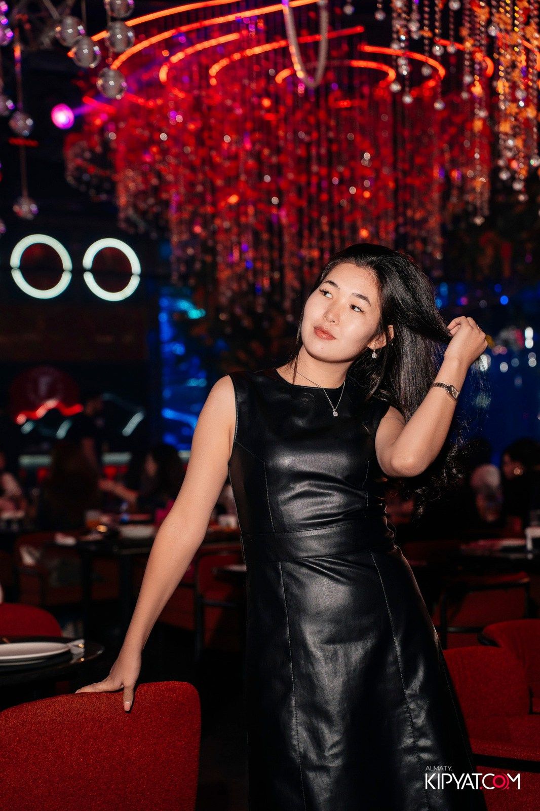 FRIENDS BAR & TERRACE. КИПЯТКОМ АЛМАТЫ!