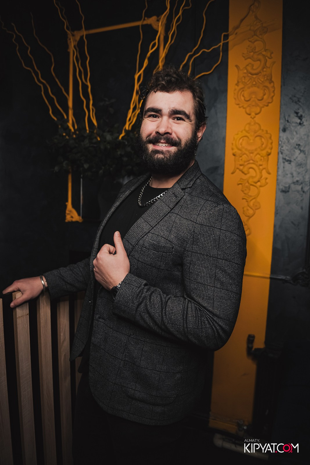 УХО И МЕДВЕДЬ НА ГАГАРИНА. КИПЯТКОМ АЛМАТЫ!