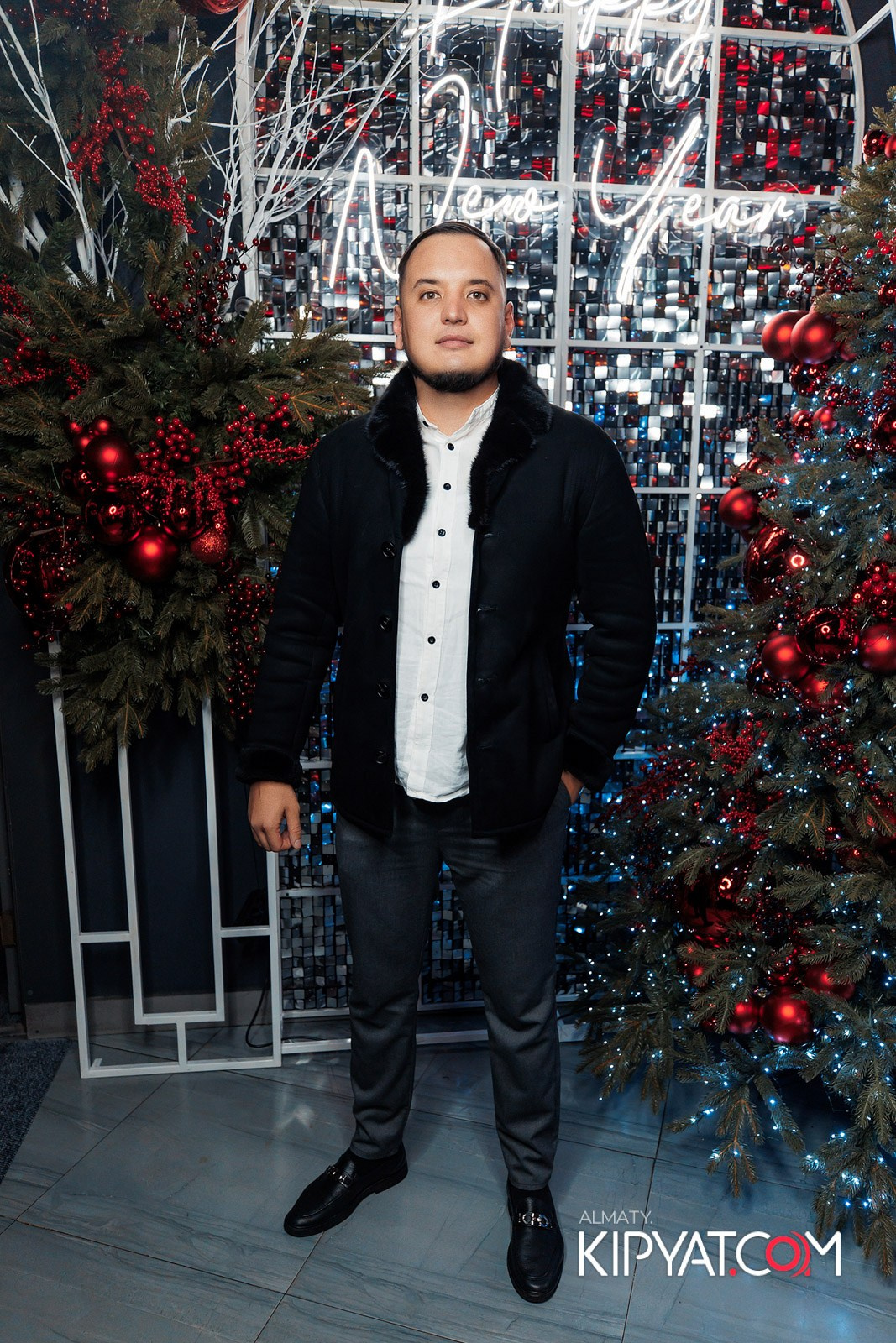 FRIENDS BAR & TERRACE. КИПЯТКОМ АЛМАТЫ!