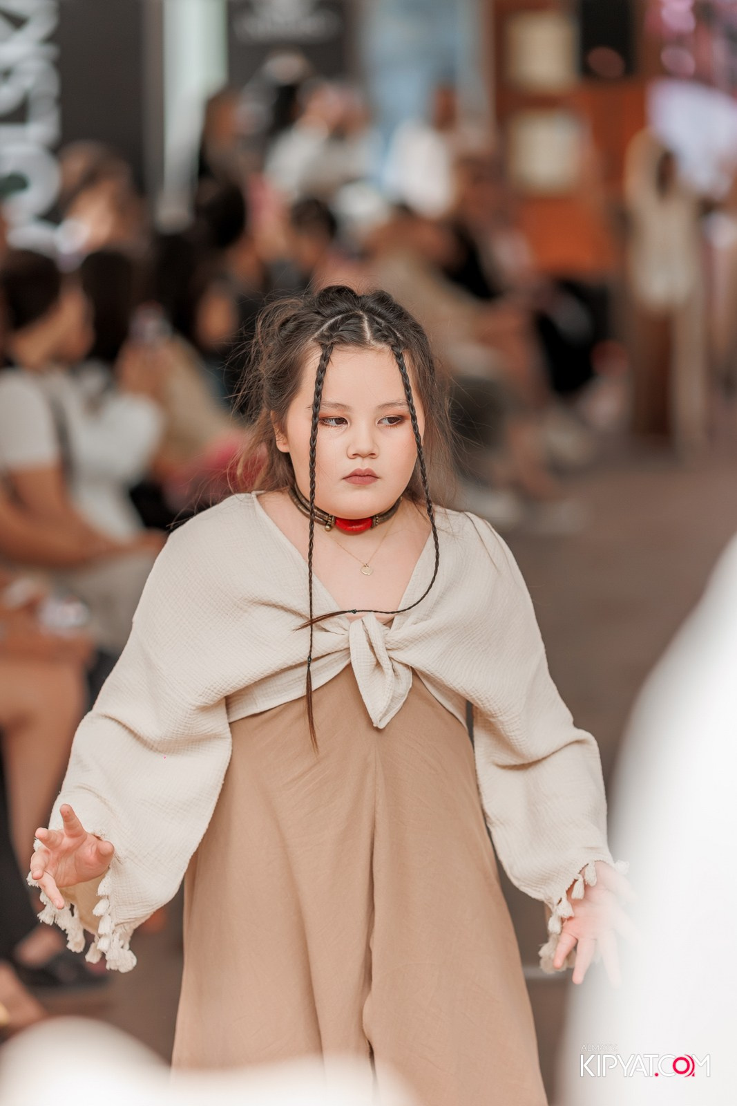 JUNIOR FASHION SHOW. КИПЯТКОМ АЛМАТЫ!