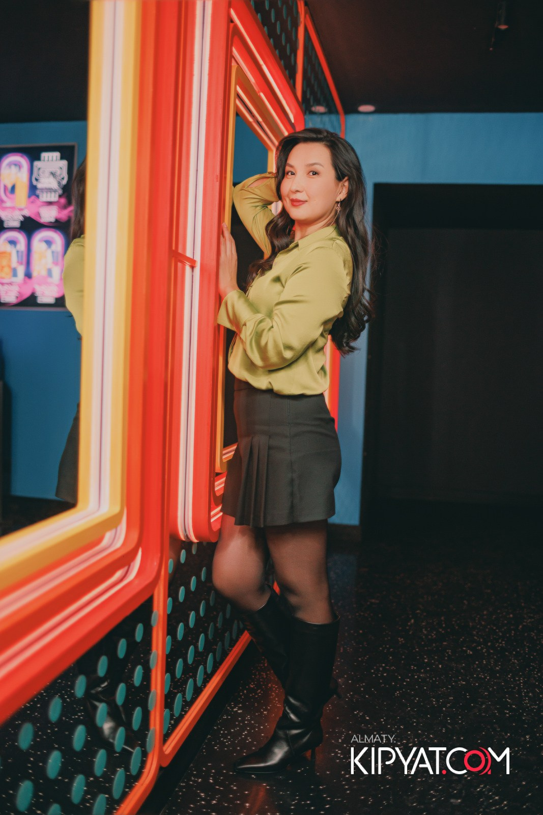 SANTA BARBARA — ПИТ ДЖЕЙСОН (ГР. ПРЕМЬЕР-МИНИСТР) И ИЛЬЯ ЗУДИН (ГР. ДИНАМИТ) НА ПРЕДНОВОГОДНЕЙ ВЕЧЕРИНКЕ. КИПЯТКОМ АЛМАТЫ!