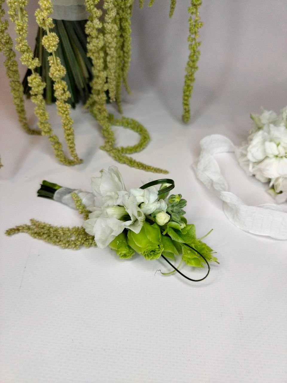 авторский букет невесты, современный букет невесты, невеста 2025,  букет невесты, свадебный букет, свадьба 2025, свадебный букет, свадебный букет невесты, флорист на свадьбу, флорист фрилансер, флорист москва, ручная работа, яркий букет невесты, современный букет невесты, весенний букет невесты, антуриум, амарант, французские тюльпаны, аллиум, гиацинт, флорист на свадьбу, хороший флорист, флорист фрилансер, букет по фото, флорист профессионал.  Букет невесты на заказ, букет для невесты Москва, свадебный флорист, флорист на свадьбу, сборка букета на свадьбу, ручная работа, букет для невесты ручной работы, букет невесты ручной работы . бутоньерка жениха в подарок, авторский букет для невест, современный букет невесты