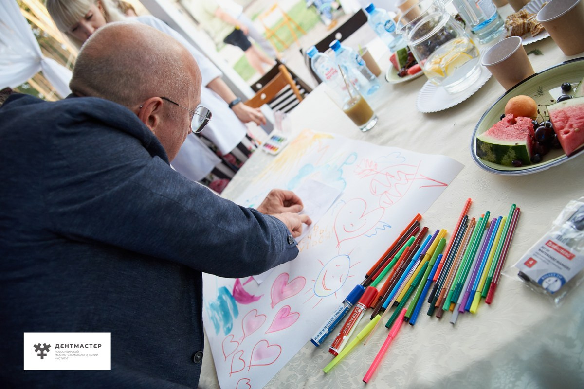 Репортаж с выпускного вечера мастерантуры Дентмастер. Репортажный и женский фотограф в Новосибирске