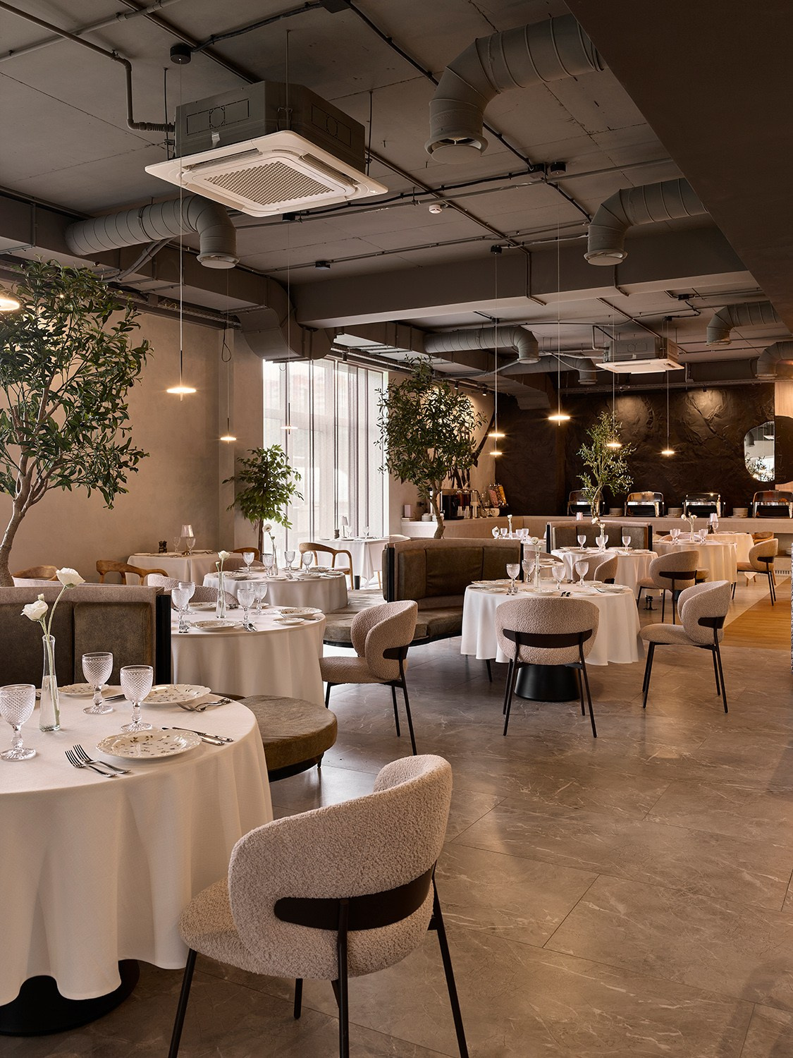 Ресторан «ЧИСЛА». Дизайнер интерьера Ксюша Шакирова, создание дизайн проектов под ключ