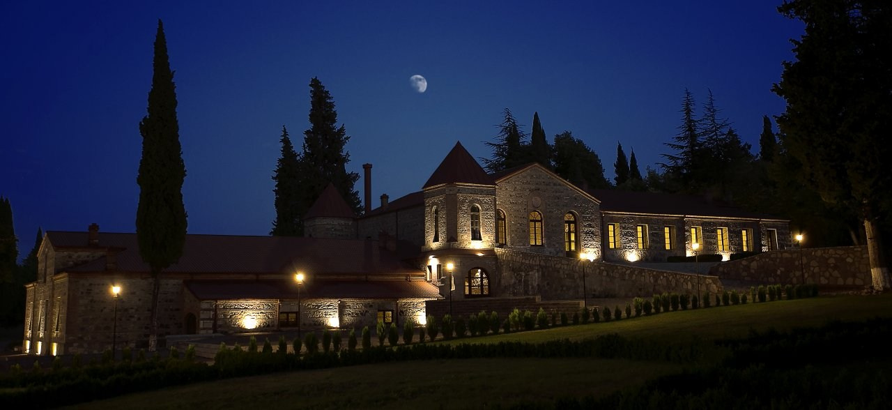 Chateau Zegaani (село Зегаани, Кахетия). Фотограф для маркетплейсов Михаил Бове