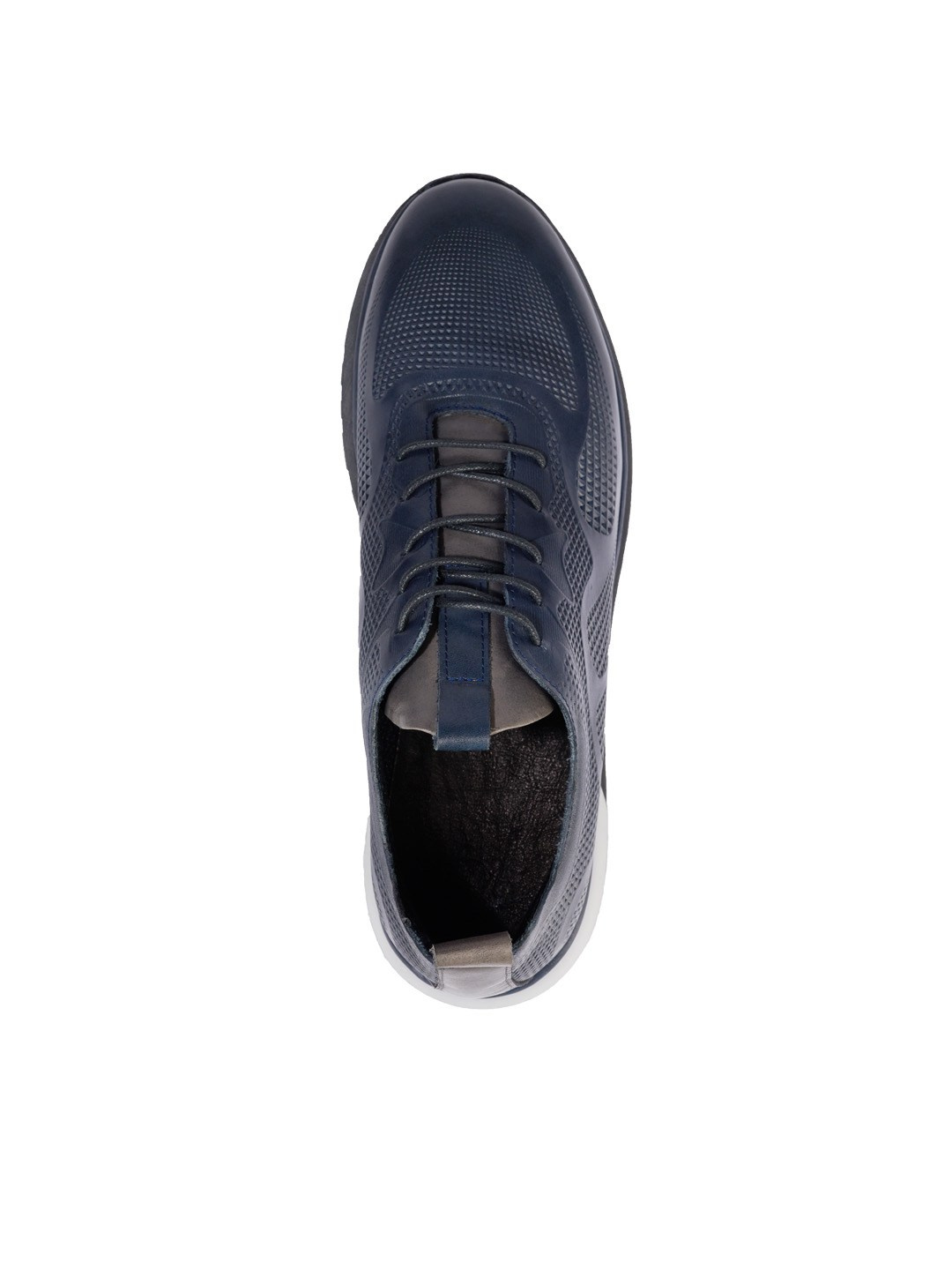 обувь вид сверху под вырезку