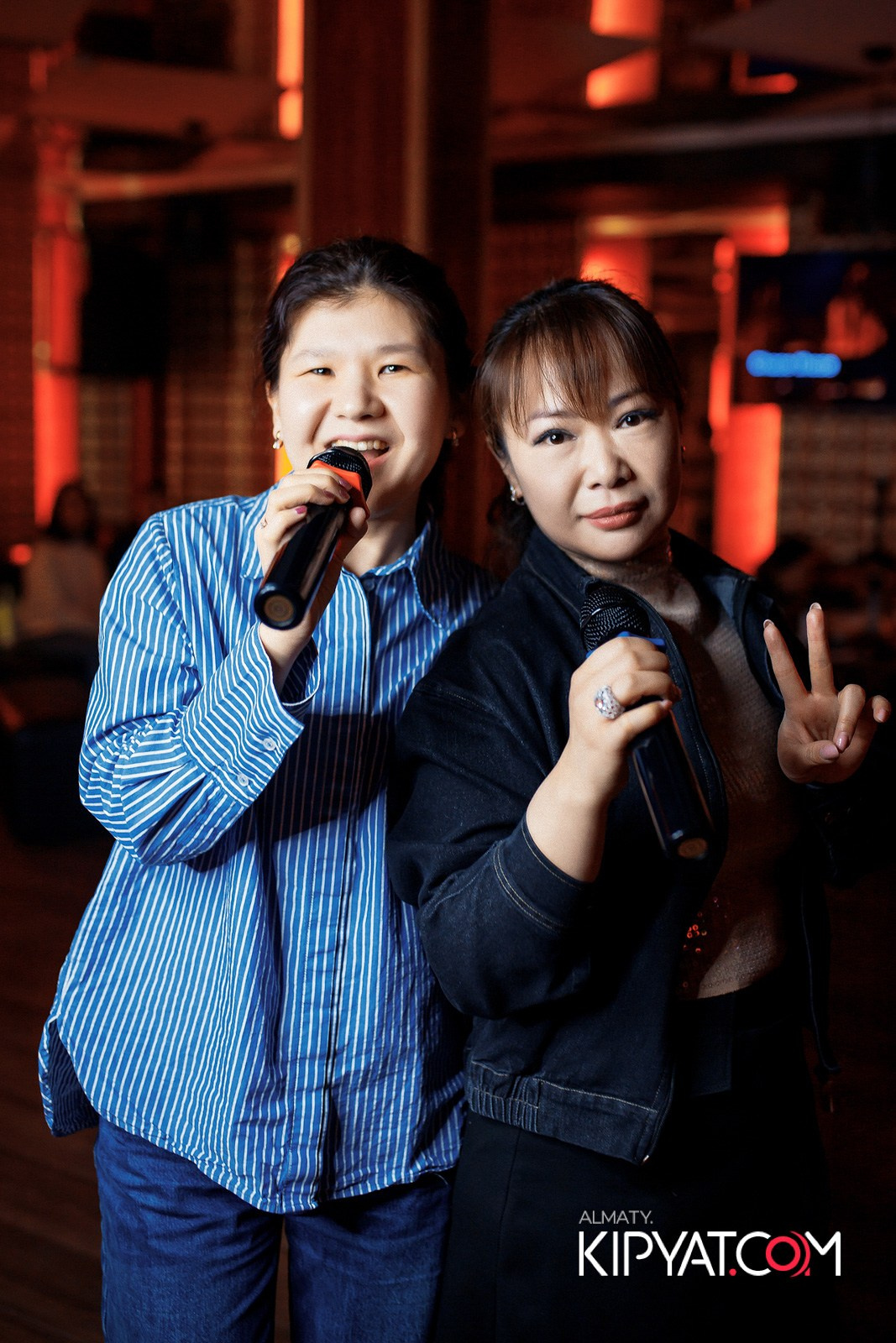 КАРАОКЕ-БАР РОЯЛЬ НА НУРМАКОВА. КИПЯТКОМ АЛМАТЫ!
