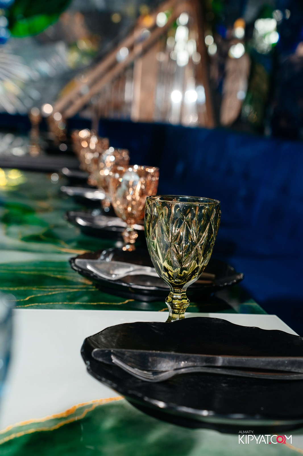 УХО И МЕДВЕДЬ НА ГАГАРИНА. КИПЯТКОМ АЛМАТЫ!