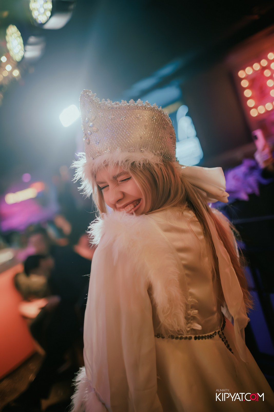 FITNESS ЁЛКА в ночном клубе SANTA BARBARA. КИПЯТКОМ АЛМАТЫ!