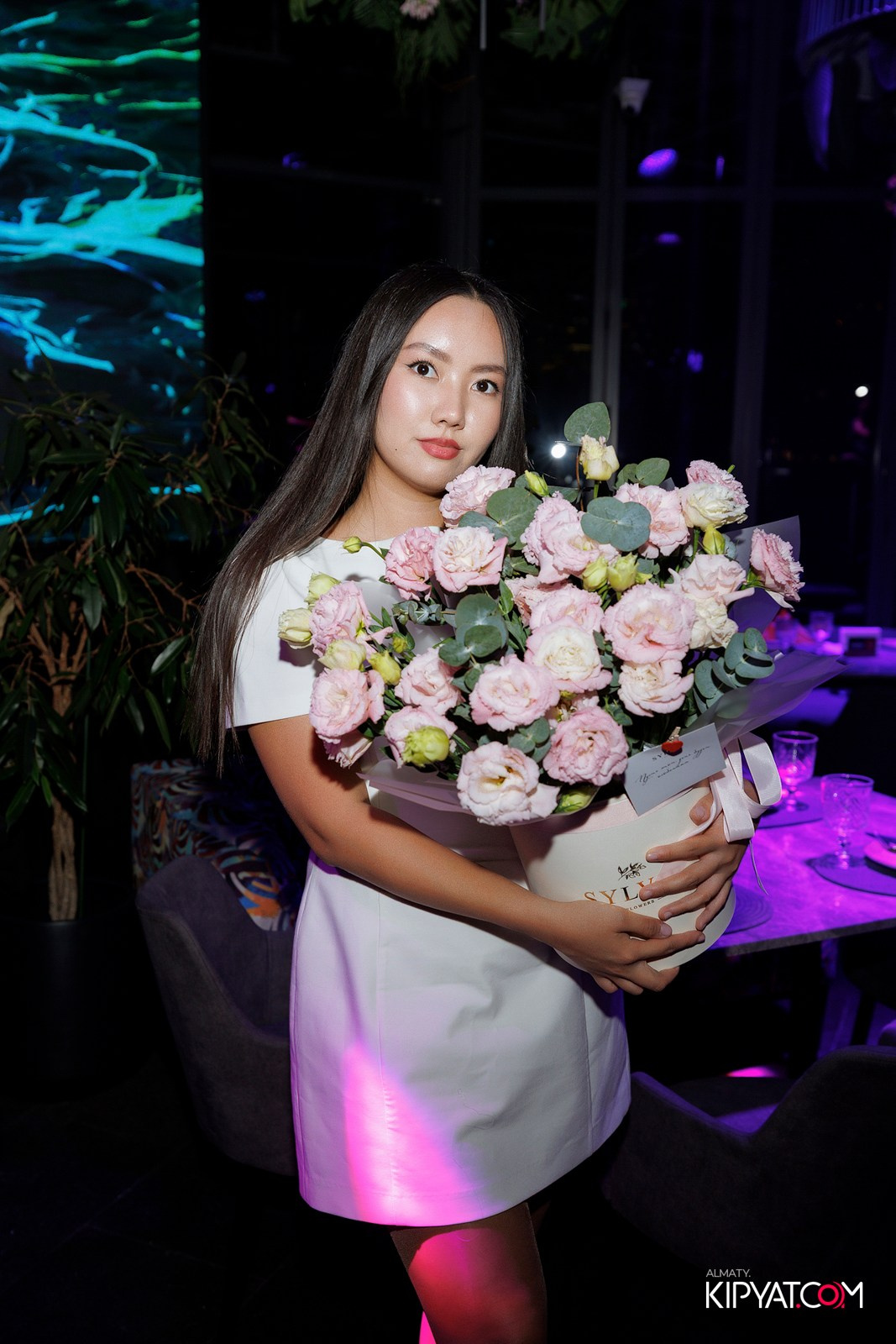 FRIENDS BAR & TERRACE. КИПЯТКОМ АЛМАТЫ! Фотосъемка мероприятий в Алматы