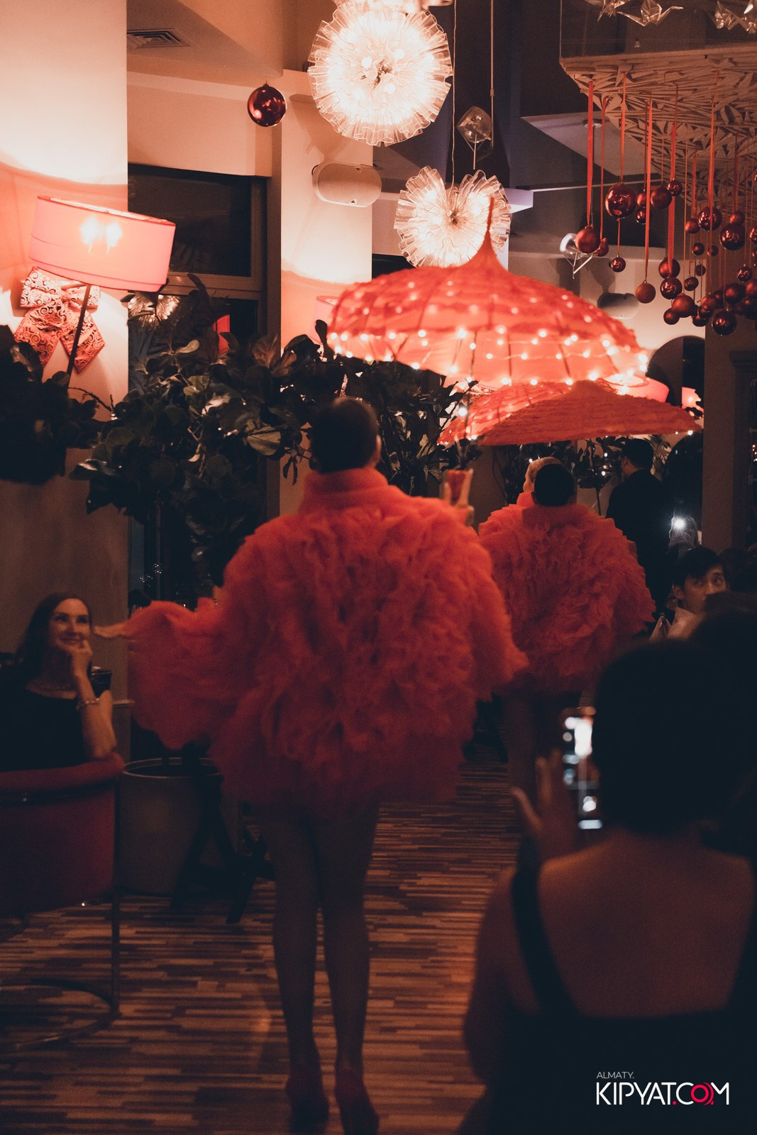 РЕСТОРАН BARFLY. КИПЯТКОМ АЛМАТЫ!