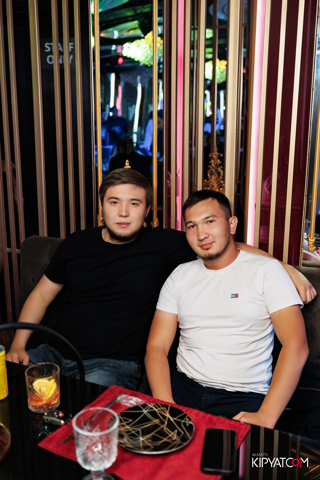 ЗАЯ, НА БИС. КИПЯТКОМ АЛМАТЫ!