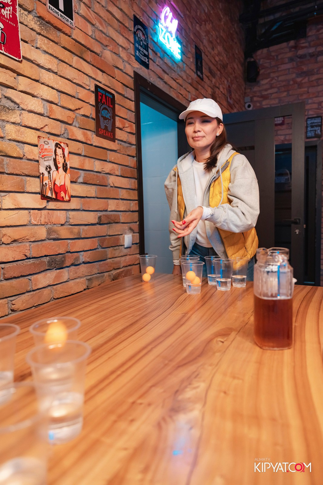 HARVEY'S PUB. КИПЯТКОМ АЛМАТЫ!