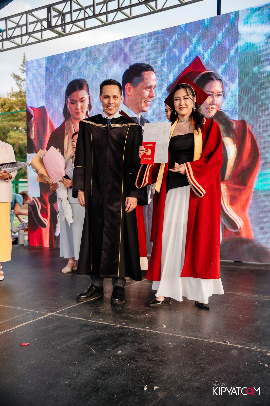 ВРУЧЕНИЕ ДИПЛОМОВ — НАРХОЗ КОЛЛЕДЖ. Part 4. КИПЯТКОМ АЛМАТЫ!